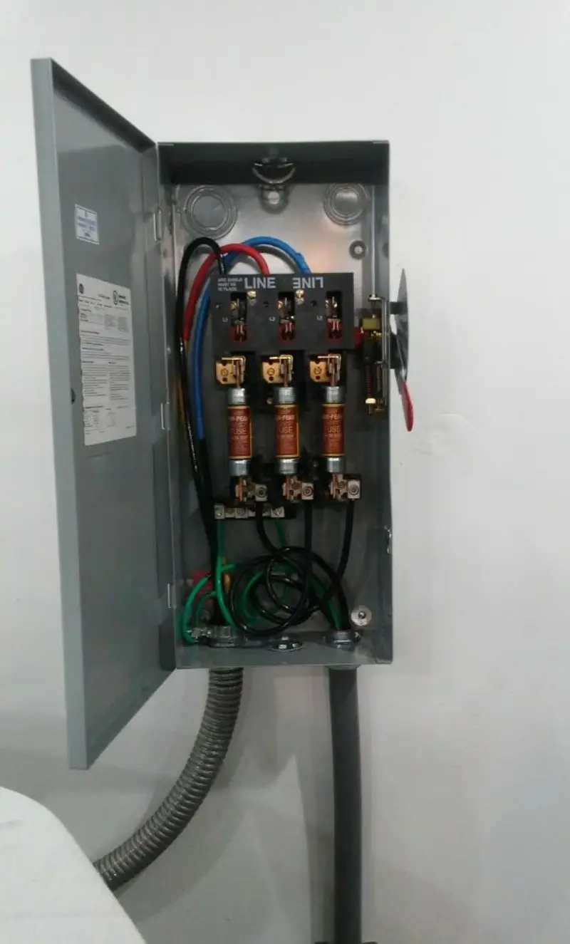 Three-phase disconnect switch installed for Smoke Detector Installation in Surfside Beach